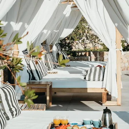 فندق وأجنحة أسترو بالاس ثيرا