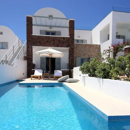 وأجنحة أسترو بالاس 5* ثيرا