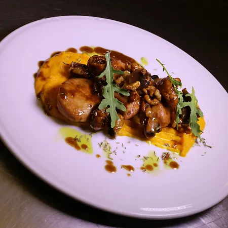 فندق وأجنحة أسترو بالاس 5*