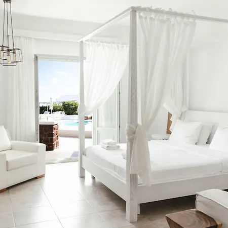 وأجنحة أسترو بالاس فندق ثيرا