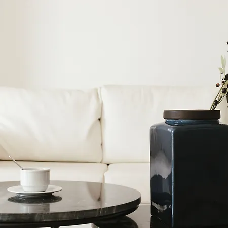 وأجنحة أسترو بالاس فندق 5*