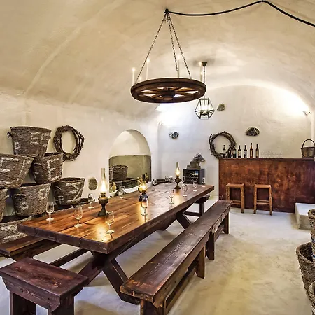 아스트로 팰리스 호텔&스위트 호텔 산토리니