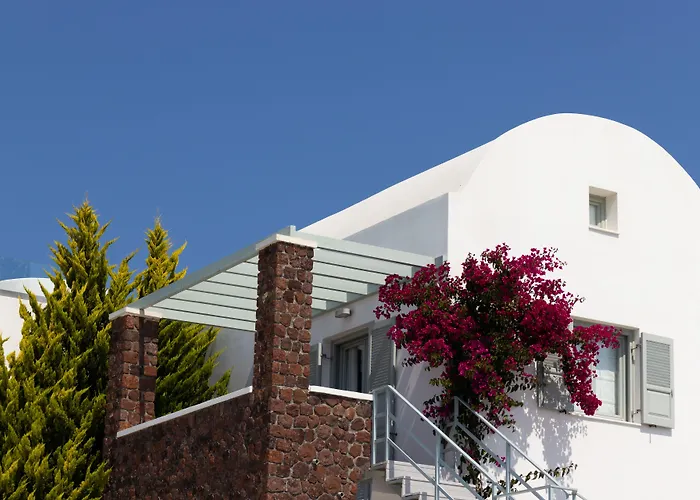 Astro Palace & Hotel Firá